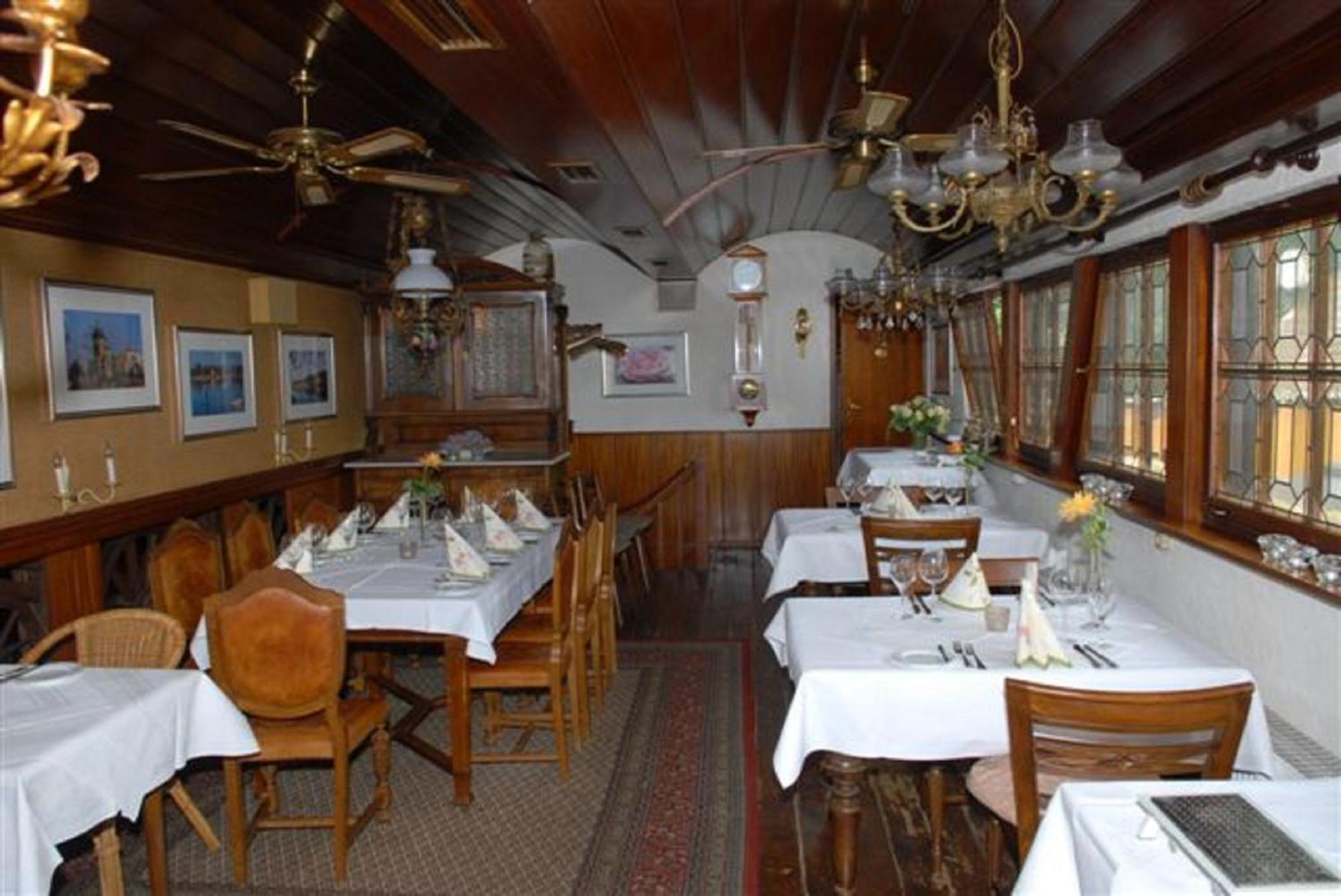 Alte Schreinerei-Auberge Harlekin Randegg Exteriér fotografie