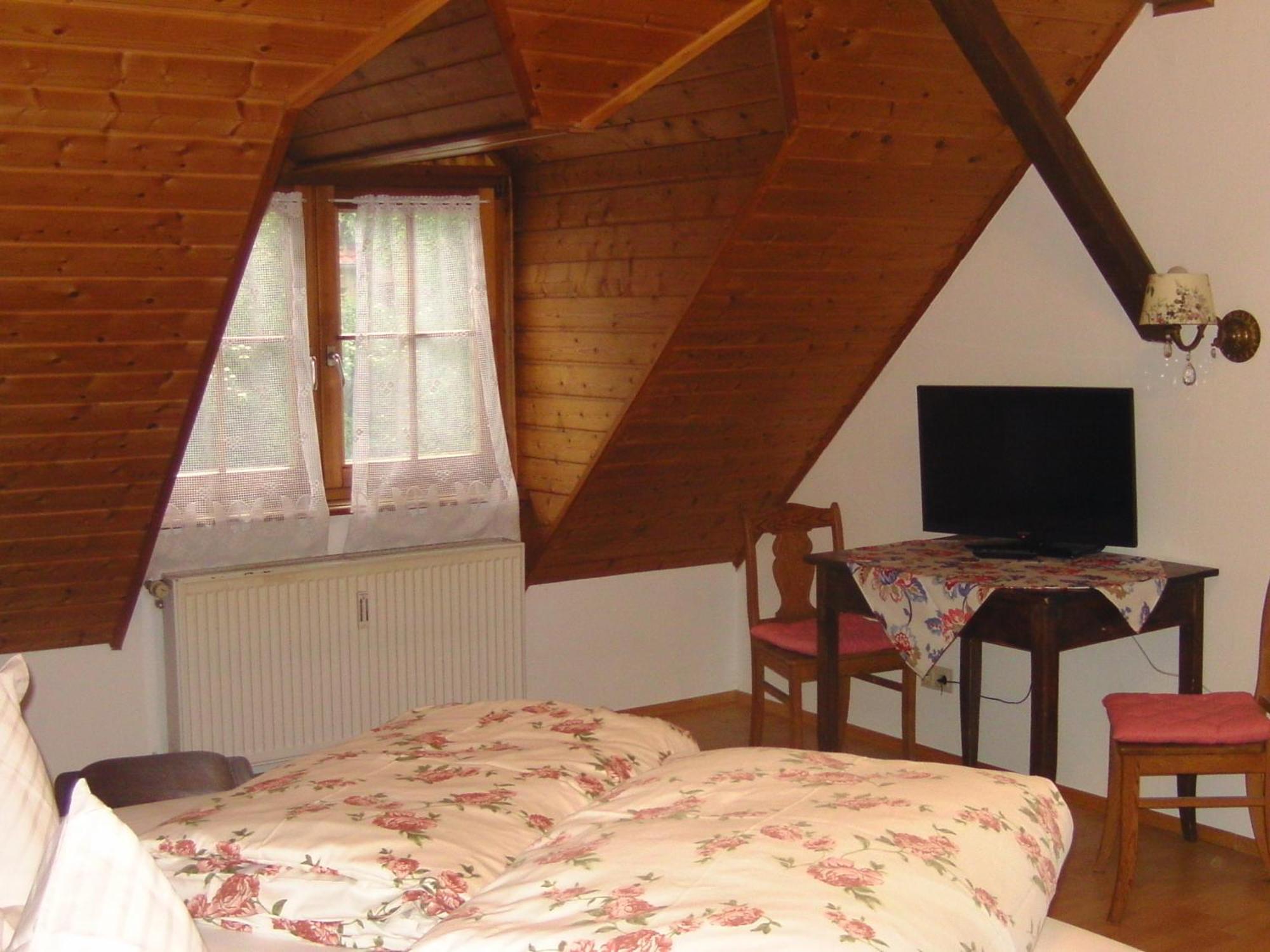 Alte Schreinerei-Auberge Harlekin Randegg Pokoj fotografie