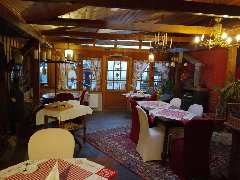 Alte Schreinerei-Auberge Harlekin Randegg Exteriér fotografie