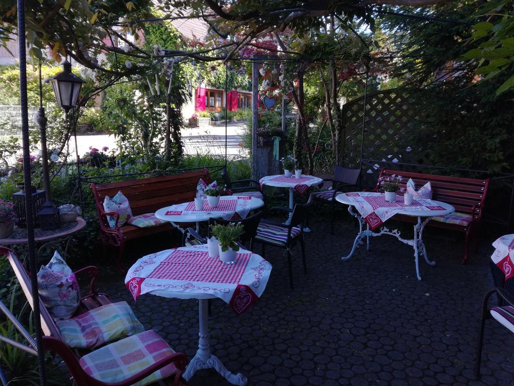 Alte Schreinerei-Auberge Harlekin Randegg Exteriér fotografie