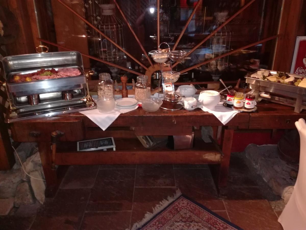 Alte Schreinerei-Auberge Harlekin Randegg Exteriér fotografie